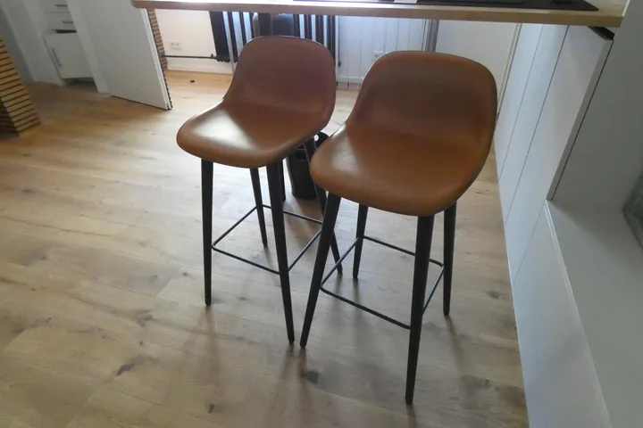 2x Barhocker, Lederoptik